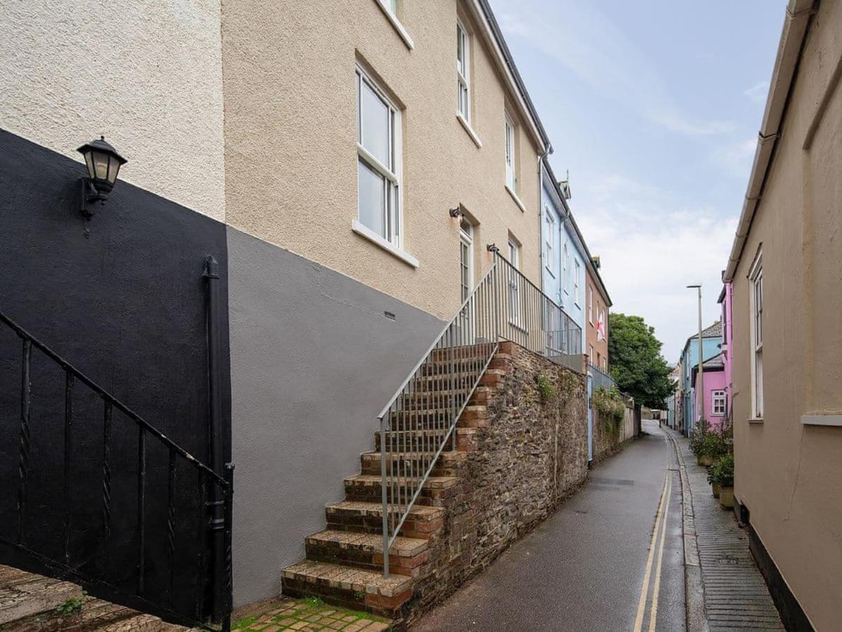 Frebus House Villa Dartmouth Exterior photo